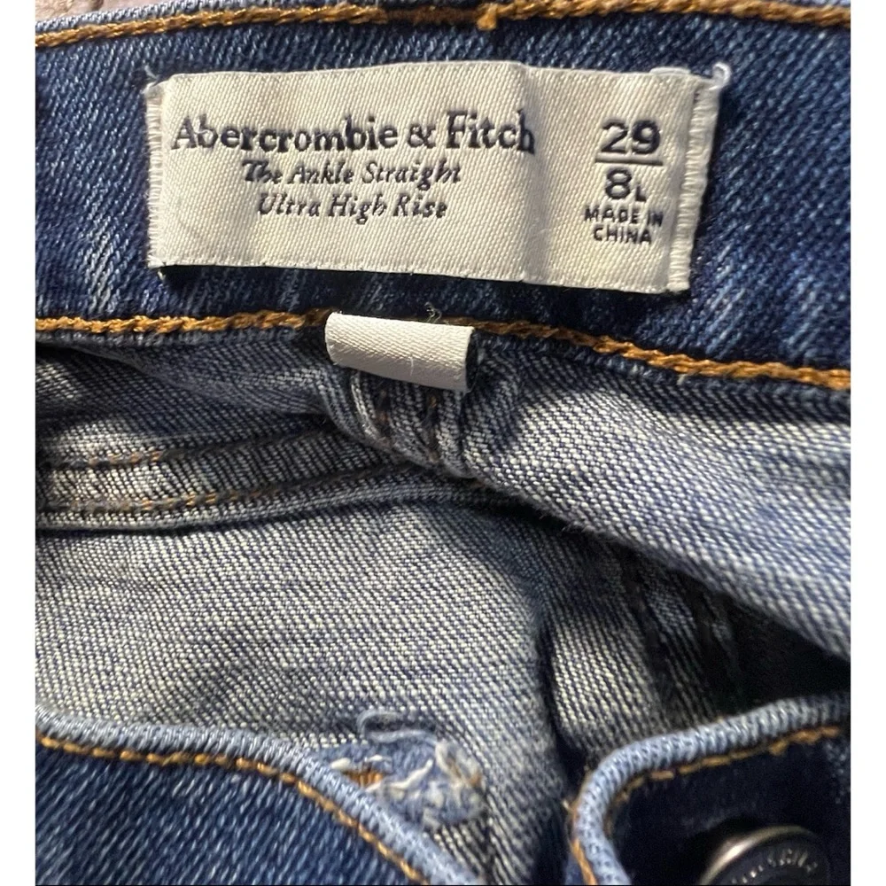 Abercrombie & Fitch The Ankle Straight Ultra High Rise jeans 8/29 long